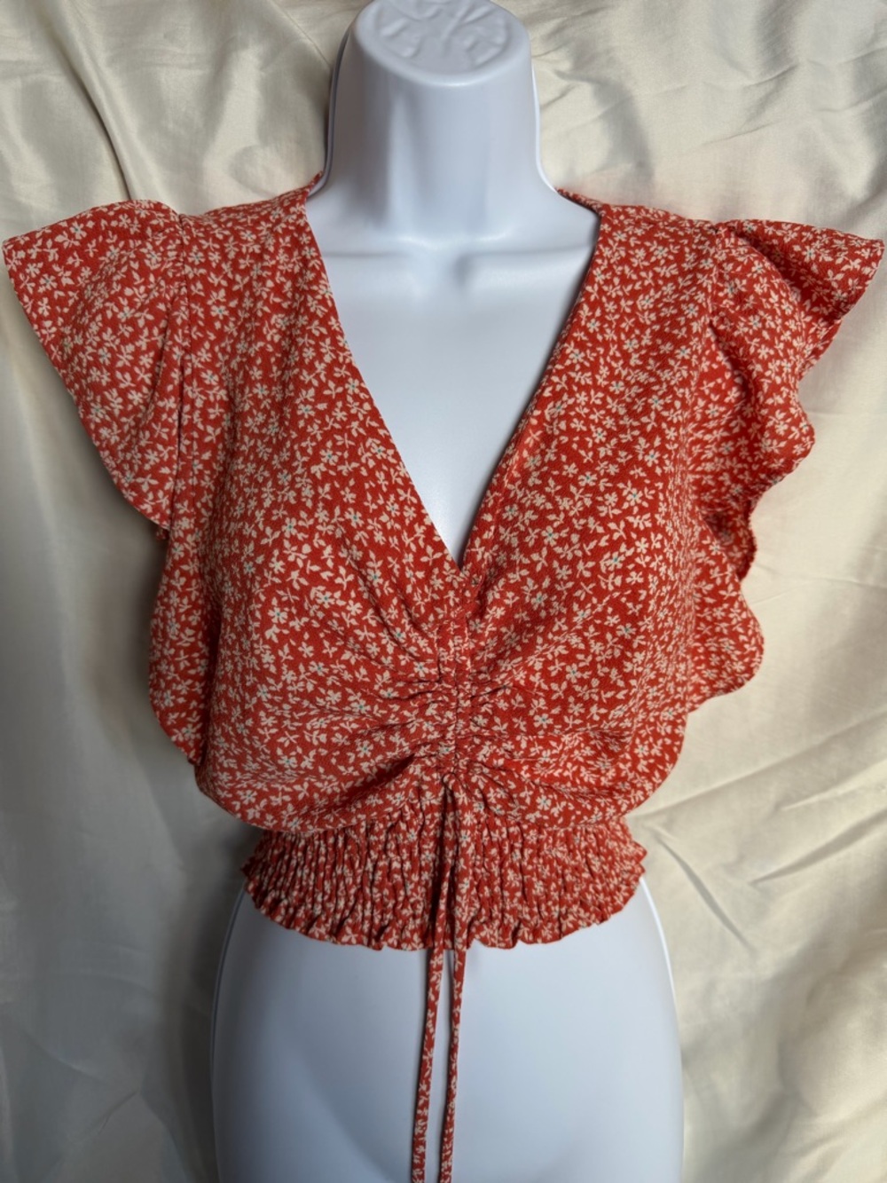 Monteau Red Floral Cinch-Front V-Neck Crop Top
